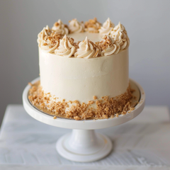 Apple Pie Caramel Cake